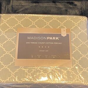 Madison Park gray king sheet set new